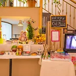 Rocla Bed & Breakfast 4*