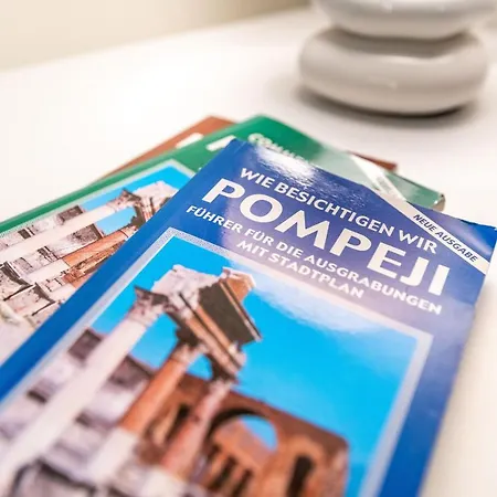 Rocla Oda ve Kahvaltı Pompei