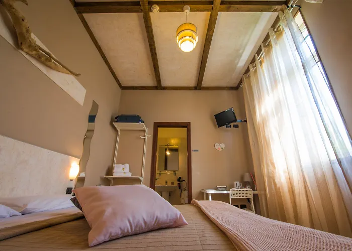 Rocla Bed & Breakfast 4*